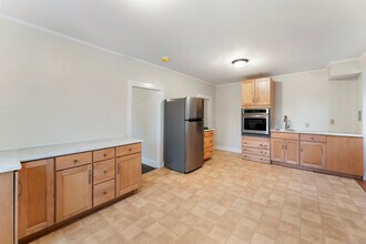 78 Smith St in Putnam, CT - Foto de edificio - Building Photo