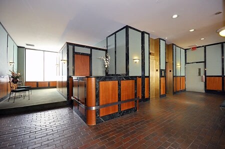 330 W 56th St in New York, NY - Foto de edificio