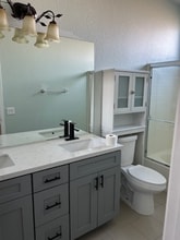 3237 Garnet Ave in Rosamond, CA - Foto de edificio - Building Photo