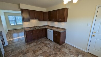 14455 Jefferson Ave, Unit 1W in Orland Park, IL - Building Photo - Building Photo