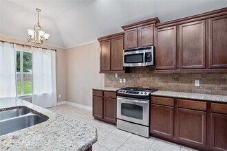 304 Avondale Ln in Bossier City, LA - Building Photo - Building Photo
