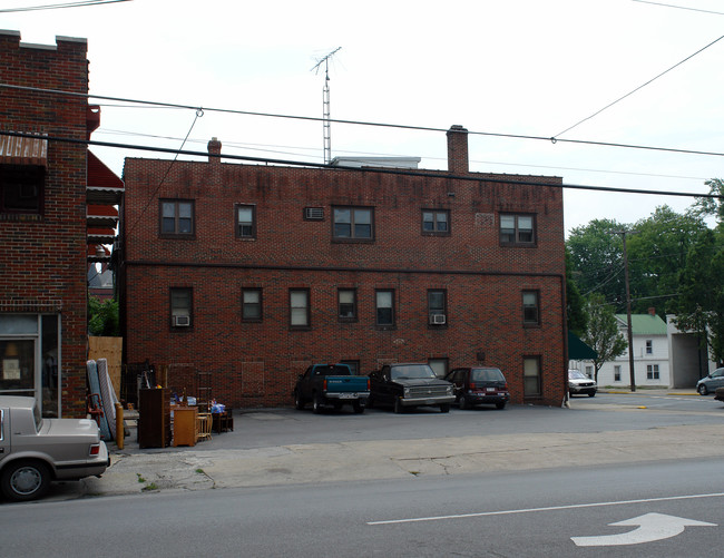 420 W King St in Martinsburg, WV - Building Photo - Building Photo