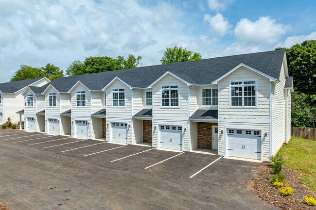 Summerland Townhomes in Bowling Green, KY - Building Photo - Building Photo