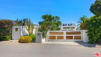 29517 Harvester Rd in Malibu, CA - Foto de edificio - Building Photo