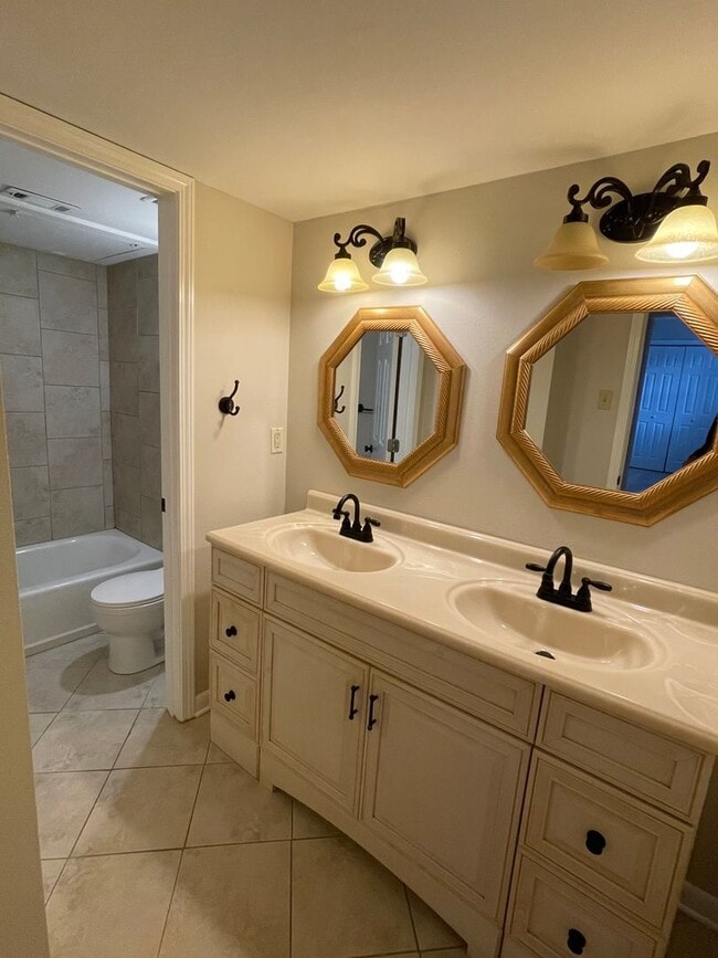 1720 Ridge Oak Pl in Memphis, TN - Building Photo - Building Photo