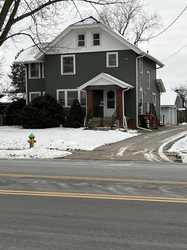 2408 Beaver Ave, Unit Apt B in Des Moines, IA - Foto de edificio - Building Photo