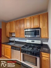 5037 N Harding Ave, Unit 3 in Chicago, IL - Building Photo - Building Photo