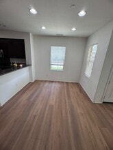 961 Sweetbriar Ln in Azusa, CA - Building Photo - Building Photo