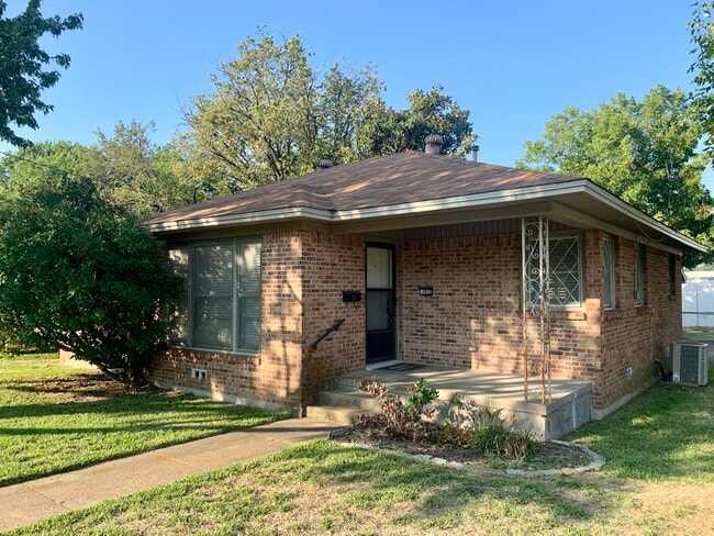 property at 226 Tolbert Ave
