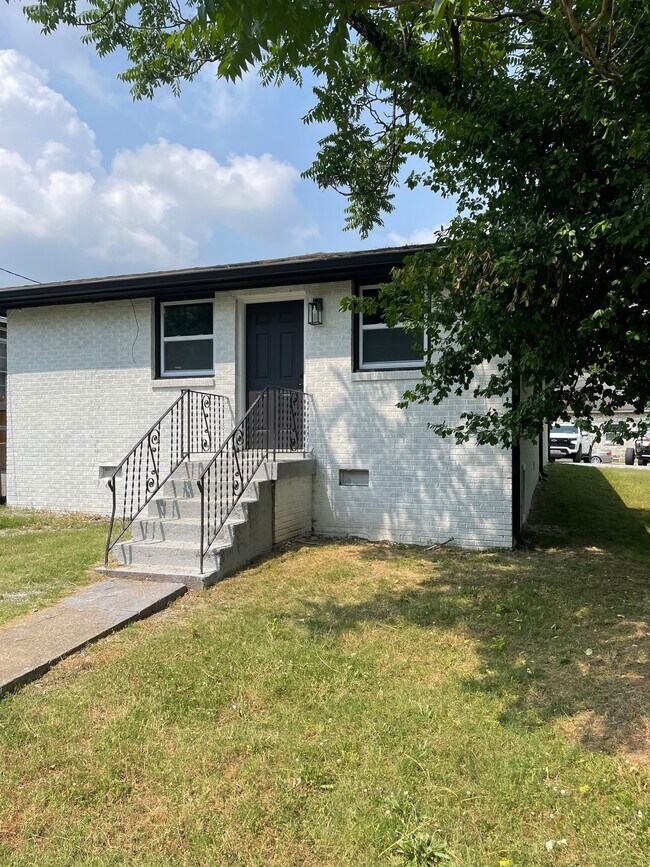 721 32nd Ave N Apartments and Nearby Nashville Apartments For Rent