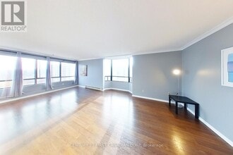 570 Proudfoot Ln in London, ON - Building Photo - Building Photo