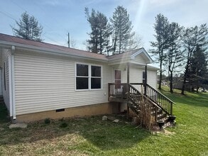 2156 Yellow Sulphur Rd in Christiansburg, VA - Building Photo - Building Photo