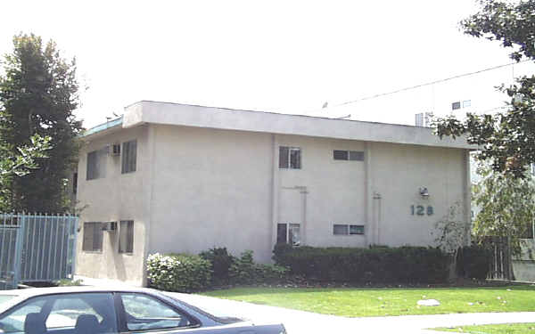 128 W Chestnut St in Glendale, CA - Building Photo - Building Photo