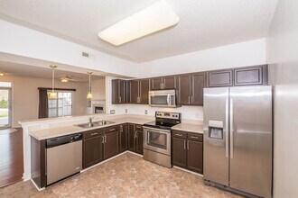 2102 Verona Quay in Virginia Beach, VA - Building Photo - Building Photo