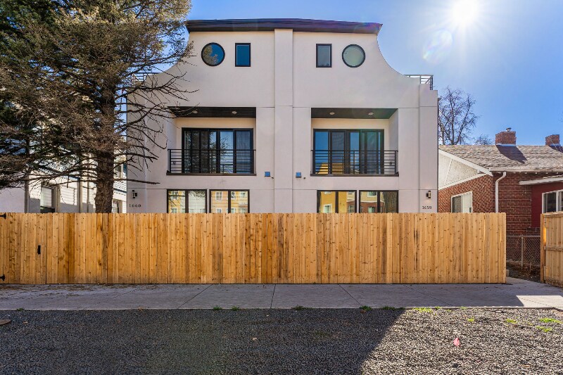 1660 Colorado Blvd in Denver, CO - Building Photo
