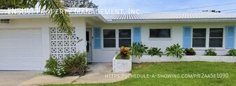 14041 95 Ave in Seminole, FL - Building Photo