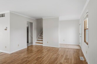 1903 Sumac Dr in Champaign, IL - Building Photo - Building Photo