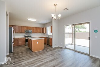 1635 S Starling Dr in Gilbert, AZ - Building Photo - Building Photo