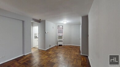 East 58th Street in New York, NY - Building Photo - Building Photo
