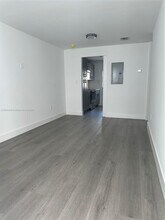 638 SW 21st Ave in Miami, FL - Building Photo - Building Photo