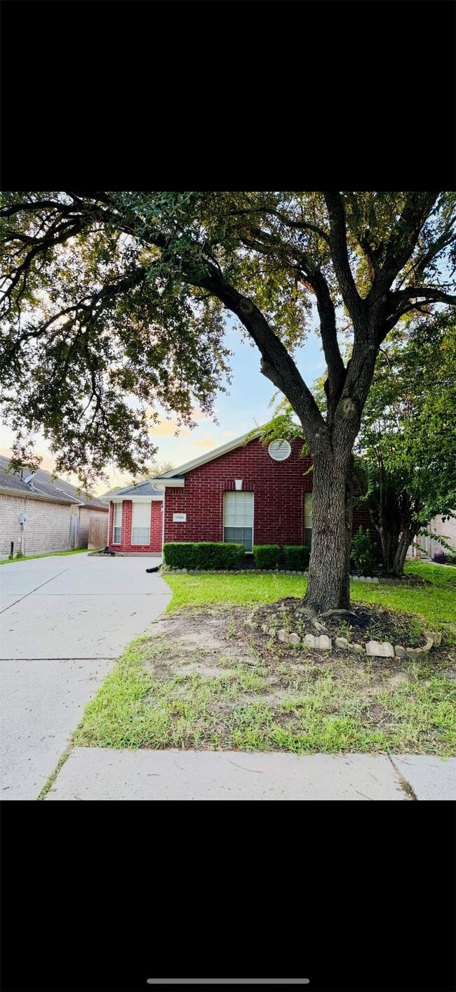 11906 Oakner Dr in Tomball, TX - Building Photo - Building Photo