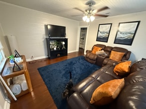 1754 Poplar St in Flomaton, AL - Foto de edificio - Building Photo