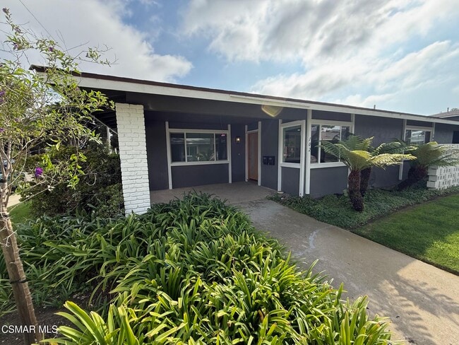 102 W Alta Green in Port Hueneme, CA - Building Photo - Building Photo