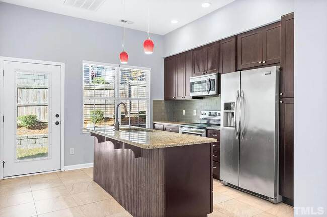 Room in Duplex on Pineland Cir in Raleigh, NC - Building Photo - Building Photo