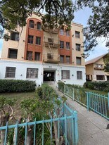 1845 N Gramercy Pl, Unit 107 in Los Angeles, CA - Building Photo