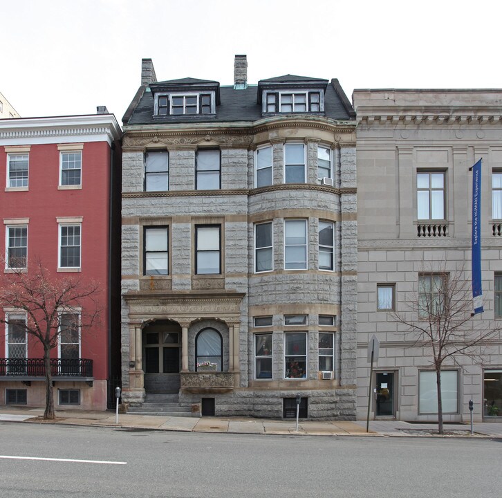 605 Park Ave in Baltimore, MD - Building Photo