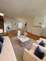 521 E Westmoreland St in Philadelphia, PA - Building Photo