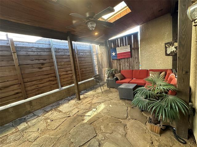 3919 Cole Ave in Dallas, TX - Building Photo - Building Photo