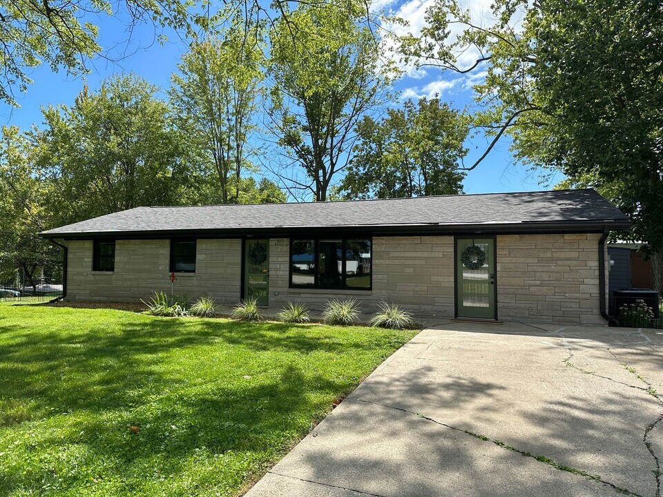3450 E Cleve Butcher Rd in Bloomington, IN - Building Photo