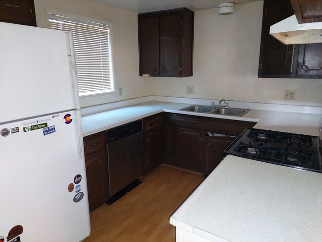 3598 Spruce Ave in South Lake Tahoe, CA - Building Photo - Building Photo