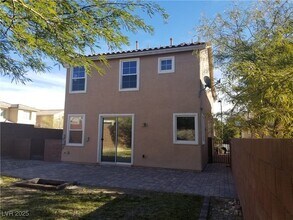 7719 Gatsby House St in Las Vegas, NV - Building Photo - Building Photo
