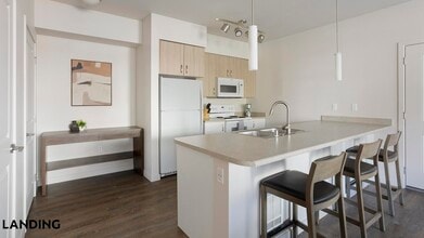 17500 25th Ave NE, Unit LL201 in Marysville, WA - Foto de edificio - Building Photo