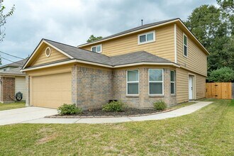 9917 Kingfisher Dr in Conroe, TX - Building Photo - Building Photo