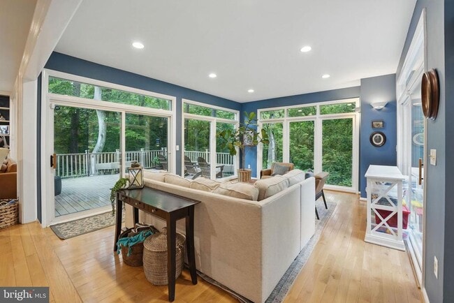 1406 Colleen Ln