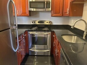 665 Chestnut St in Cedarhurst, NY - Building Photo - Building Photo