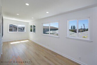 637 Wyllie St in Honolulu, HI - Building Photo - Building Photo