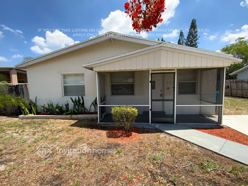 132 SE 4th Ave in Boynton Beach, FL - Building Photo