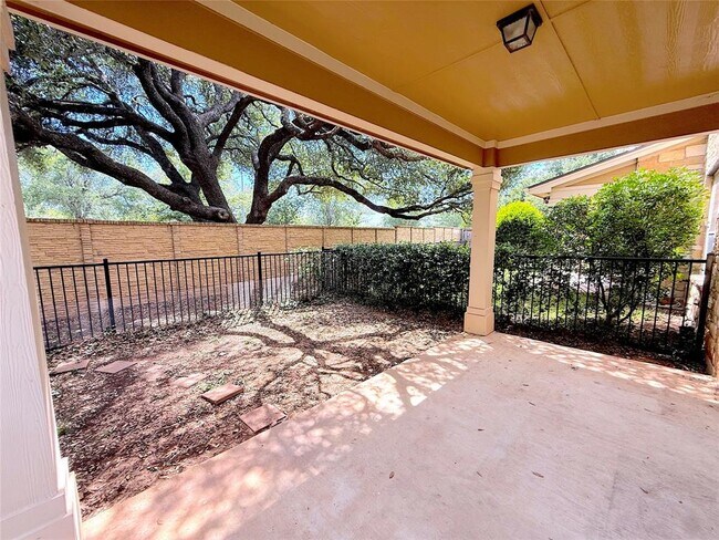 property at 16100 S Great Oaks Dr