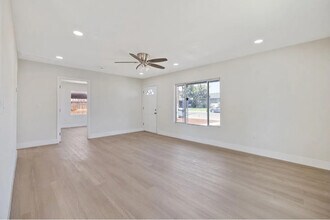 1717 N Brooks Ave in Fresno, CA - Building Photo - Building Photo