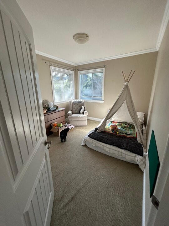 18908 55A Av in Surrey, BC - Building Photo