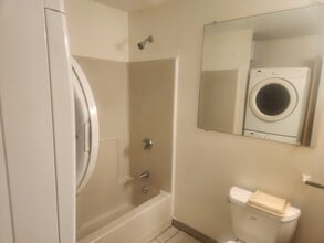 135 Union St in Leominster, MA - Building Photo - Building Photo