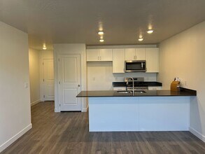 465 May Dr in Cedar City, UT - Building Photo - Building Photo