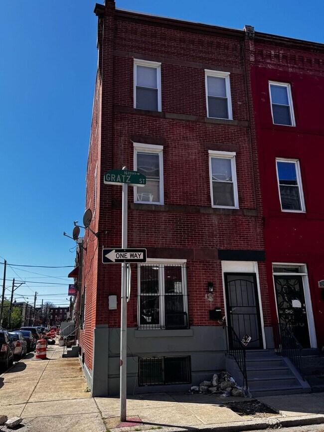 property at 2036 N Gratz St