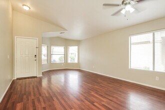 12321 W Marshall Ave in Litchfield Park, AZ - Building Photo - Building Photo