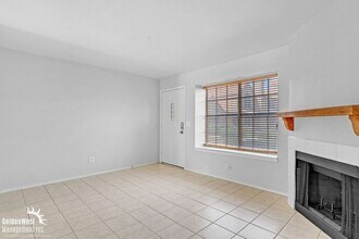 4601 N 102nd Ave in Phoenix, AZ - Building Photo - Building Photo