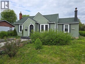 3396 Woodward Blvd in Windsor, ON - Building Photo - Building Photo